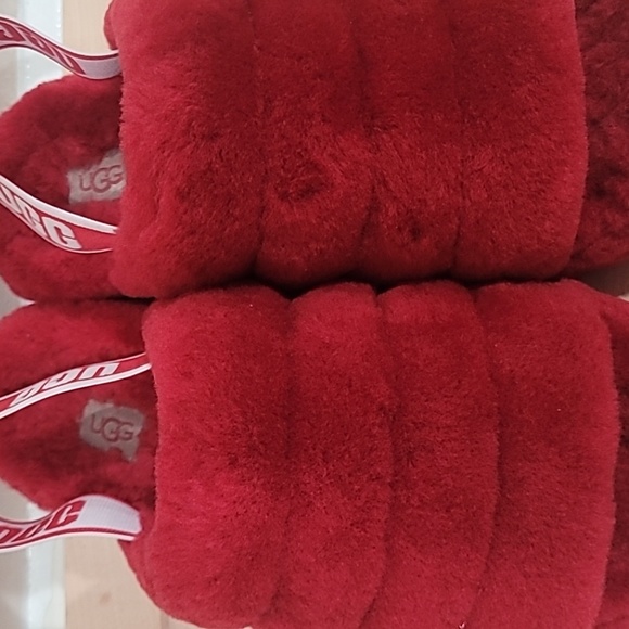 ⚘️ UGG FLUFF YEAH SLIDE SLIPPERS ⚘️ - Picture 10 of 13